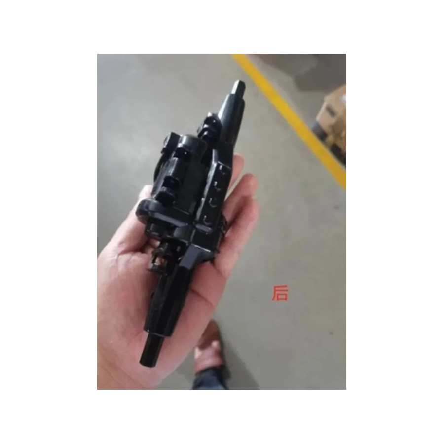 Daļa RC Rock Crawler 2.4GHz aizmugurējās ass